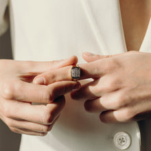 Cargar imagen en el visor de la galería, Sello Pavé 1960